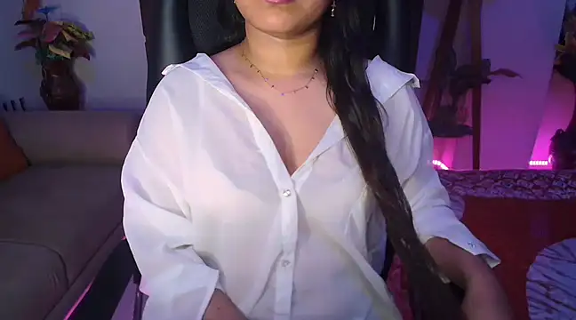 Snapshot of Most-Beautiful-Queen chatting on 10, 3, 2025 Most-Beautiful-Queen online show from 10, 3, 2025