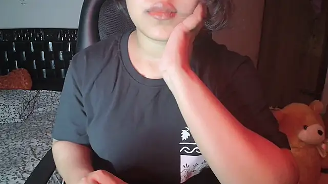 Snapshot of Most-Beautiful-Queen chatting on 6, 10, 2025 Most-Beautiful-Queen online show from 6, 10, 2025