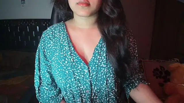 Snapshot of Most-Beautiful-Queen chatting on 24, 10, 2025 Most-Beautiful-Queen online show from 24, 10, 2025