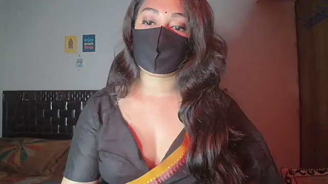 Snapshot of Most-Beautiful-Queen chatting on 12, 11, 2025 Most-Beautiful-Queen online show from 12, 11, 2025