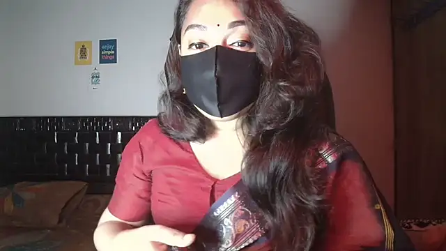 Most-Beautiful-Queen online show from 21, 12, 2025