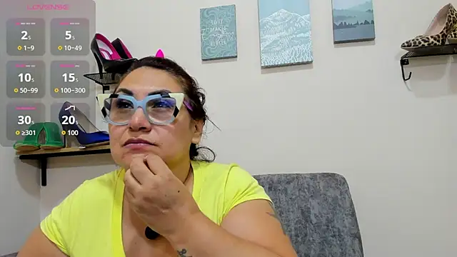 Snapshot of Karo_11_ chatting on 26, 11, 2025 Karo 11 online show from 26, 11, 2025