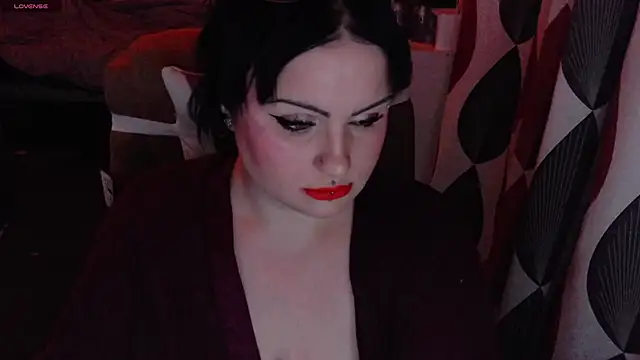 Snapshot of submissiveslut1996 chatting on 14, 2, 2025 submissiveslut1996 online show from 14, 2, 2025