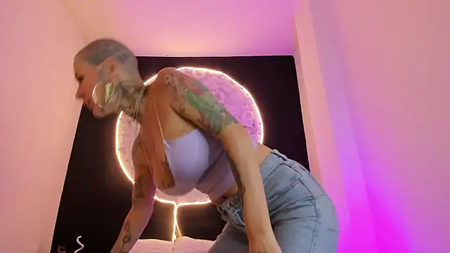 GinebraaFox  online show from 10, 3, 2025