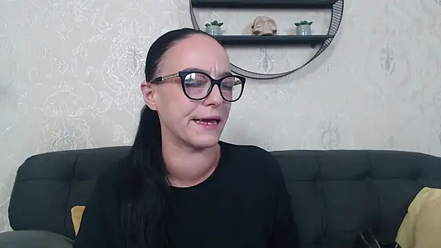 IzabelllNoir online show from 8, 11, 2025