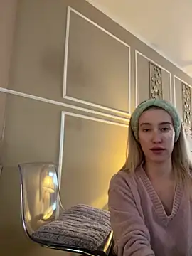 SerenaBennet online show from 10, 2, 2026