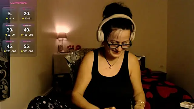 Snapshot of YourDreamLoverr chatting on 20, 2, 2025 YourDreamLoverr online show from 20, 2, 2025