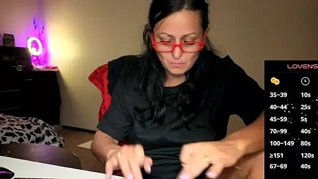 Snapshot of YourDreamLoverr chatting on 13, 11, 2025 YourDreamLoverr online show from 13, 11, 2025