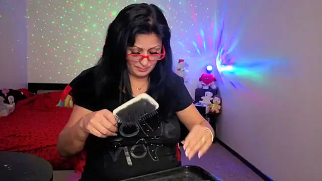 Snapshot of YourDreamLoverr chatting on 3, 12, 2025 YourDreamLoverr online show from 3, 12, 2025