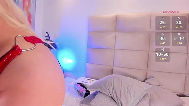 Snapshot of khloe__018 chatting on 17, 1, 2025 khloe 018 online show from 17, 1, 2025