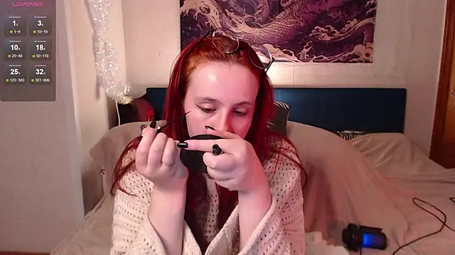 Snapshot of VanessaLincum chatting on 12, 12, 2024 VanessaLincum online show from 12, 12, 2024