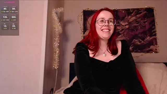 Snapshot of VanessaLincum chatting on 8, 3, 2025 VanessaLincum online show from 8, 3, 2025