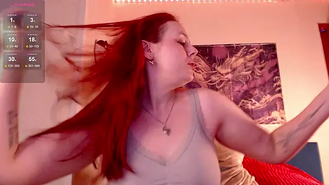 Snapshot of VanessaLincum chatting on 29, 9, 2025 VanessaLincum online show from 29, 9, 2025