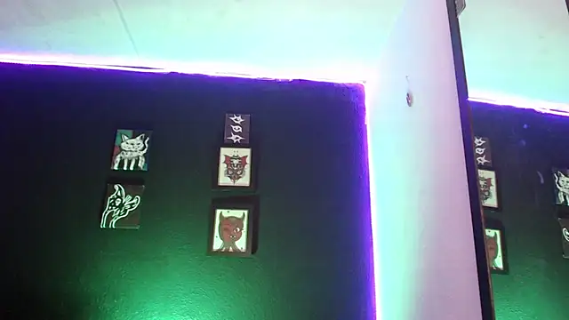 Snapshot of niakat_ chatting on 4, 12, 2024 niakat  online show from 4, 12, 2024