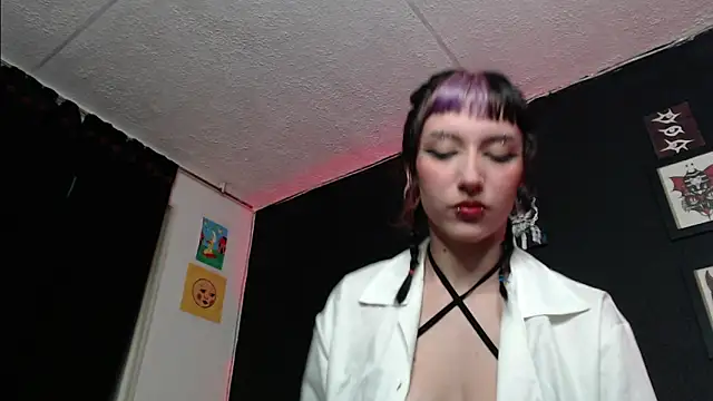 Snapshot of niakat_ chatting on 17, 1, 2025 niakat  online show from 17, 1, 2025