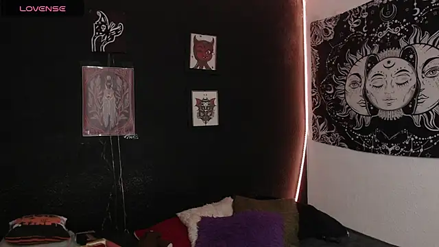 Snapshot of niakat_ chatting on 10, 9, 2025 niakat  online show from 10, 9, 2025