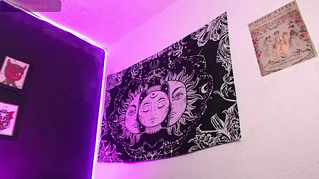 Snapshot of niakat_ chatting on 17, 9, 2025 niakat  online show from 17, 9, 2025