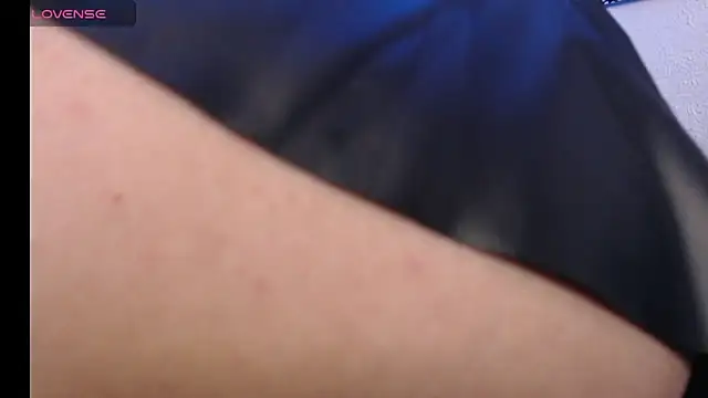 Snapshot of niakat_ chatting on 30, 9, 2025 niakat  online show from 30, 9, 2025