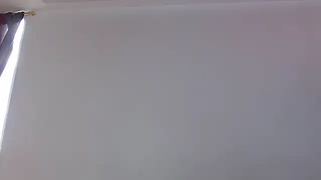 Snapshot of Sharickleon11 chatting on 1, 2, 2025 Sharickleon11 online show from 1, 2, 2025