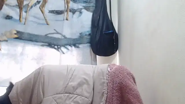 Snapshot of electra-mommy chatting on 5, 3, 2025 electra-mommy online show from 5, 3, 2025