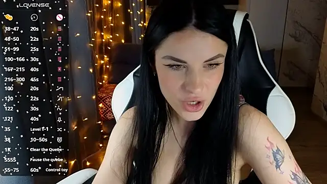 Snapshot of Mary___Moore chatting on 2, 12, 2024 Mary Moore online show from 2, 12, 2024