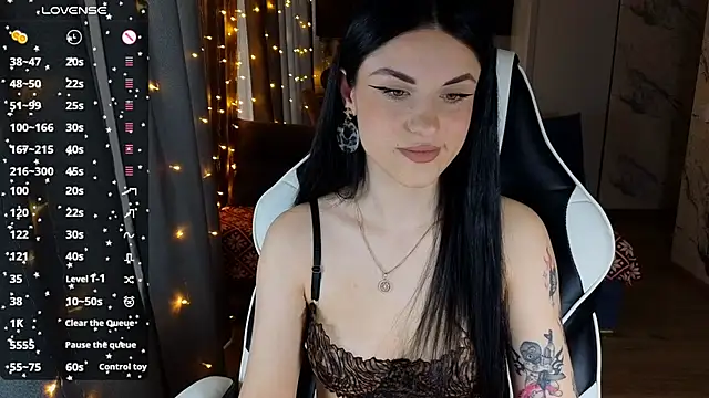 Snapshot of Mary___Moore chatting on 5, 12, 2024 Mary Moore online show from 5, 12, 2024