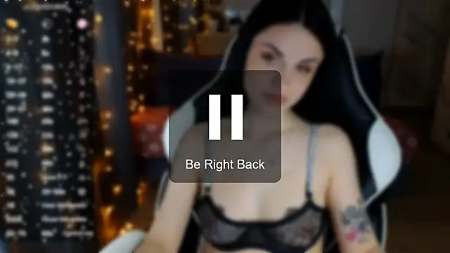 Snapshot of Mary___Moore chatting on 15, 1, 2025 Mary Moore online show from 15, 1, 2025