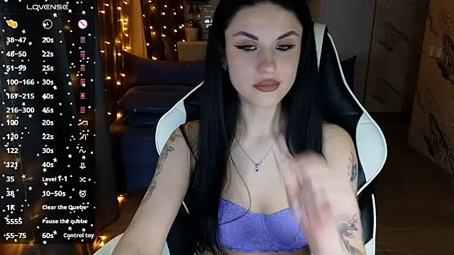 Snapshot of Mary___Moore chatting on 17, 1, 2025 Mary Moore online show from 17, 1, 2025