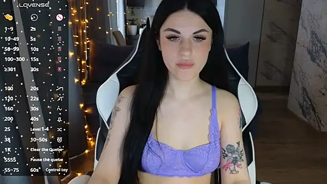 Snapshot of Mary___Moore chatting on 7, 3, 2025 Mary Moore online show from 7, 3, 2025