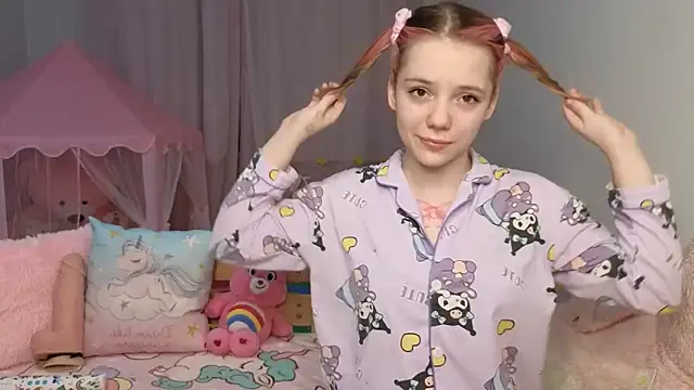PrincessLittleKiki online show from 25, 4, 2026