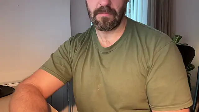 Snapshot of Mr_Beef chatting on 13, 12, 2024 Mr Beef online show from 13, 12, 2024