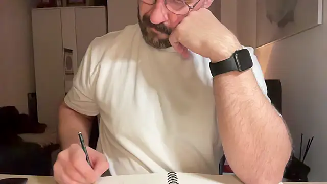 Snapshot of Mr_Beef chatting on 8, 2, 2025 Mr Beef online show from 8, 2, 2025