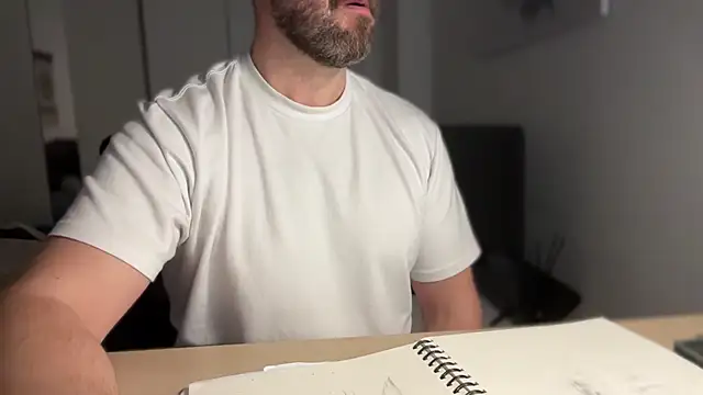 Snapshot of Mr_Beef chatting on 5, 3, 2025 Mr Beef online show from 5, 3, 2025