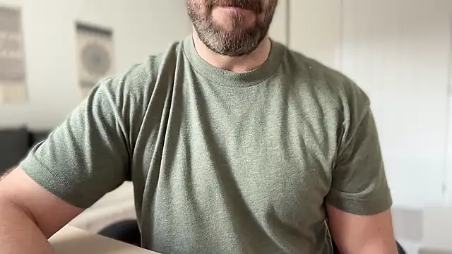 Snapshot of Mr_Beef chatting on 14, 3, 2025 Mr Beef online show from 14, 3, 2025