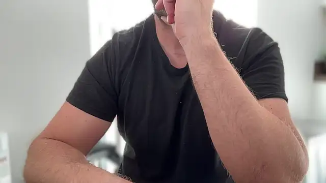 Snapshot of Mr_Beef chatting on 8, 9, 2025 Mr Beef online show from 8, 9, 2025