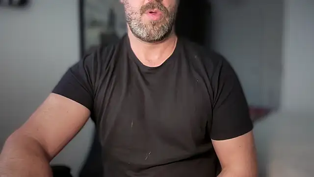 Snapshot of Mr_Beef chatting on 1, 12, 2025 Mr Beef online show from 1, 12, 2025