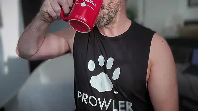 Snapshot of Mr_Beef chatting on 15, 12, 2025 Mr Beef online show from 15, 12, 2025