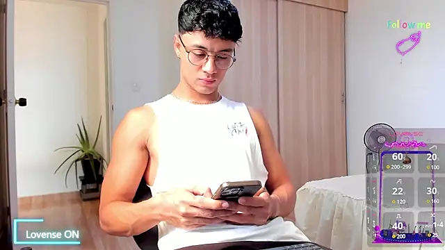 Sebastian-Dash online show from 9, 12, 2024