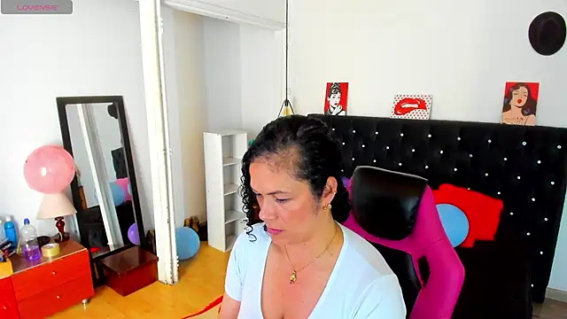 Aliciia cute1 online show from 6, 11, 2025