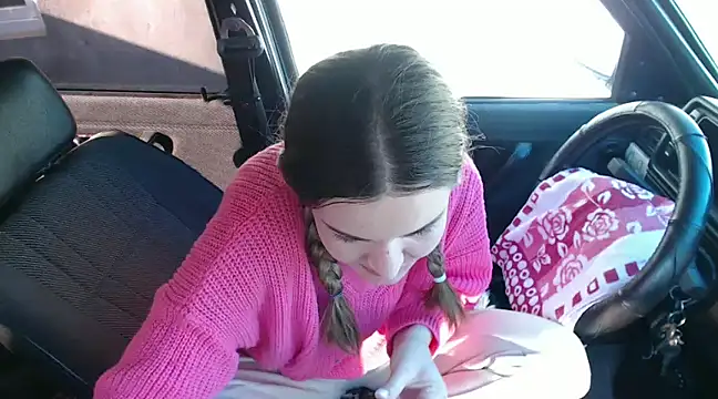 Snapshot of _JustmeHere_ chatting on 9, 2, 2025 JustmeHere online show from 9, 2, 2025