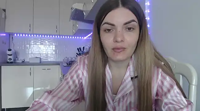 Snapshot of _JustmeHere_ chatting on 4, 3, 2025 JustmeHere online show from 4, 3, 2025