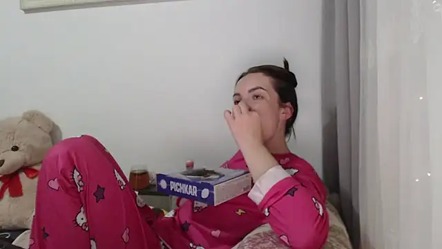 Snapshot of _JustmeHere_ chatting on 28, 11, 2025 JustmeHere online show from 28, 11, 2025