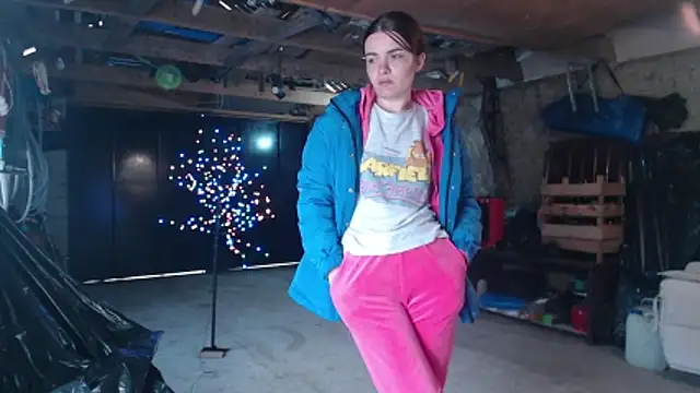 Snapshot of _JustmeHere_ chatting on 5, 12, 2025 JustmeHere online show from 5, 12, 2025