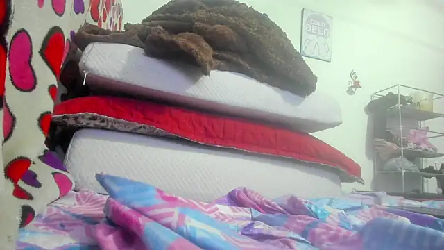 Snapshot of Brenda_Smith69 chatting on 2, 5, 2026 Brenda Smith69 online show from 2, 5, 2026