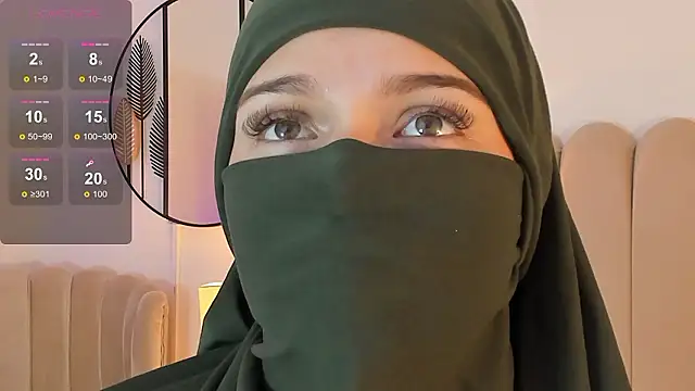 Snapshot of anna-henao chatting on 4, 12, 2024 anna-henao online show from 4, 12, 2024