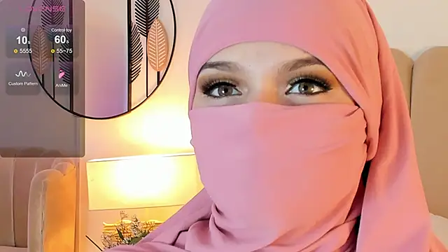 Snapshot of anna-henao chatting on 8, 2, 2025 anna-henao online show from 8, 2, 2025