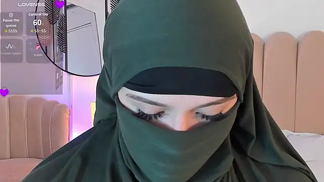 Snapshot of anna-henao chatting on 9, 9, 2025 anna-henao online show from 9, 9, 2025