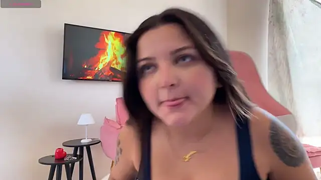 SweetPaige  online show from 12, 3, 2025