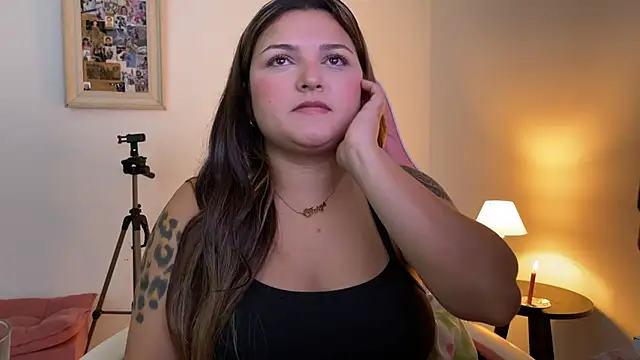 SweetPaige  online show from 1, 2, 2026