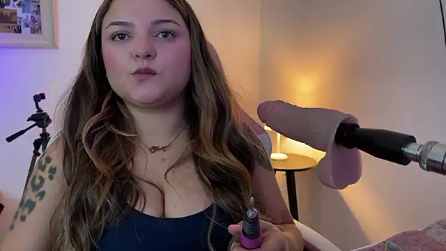 SweetPaige  online show from 11, 3, 2026